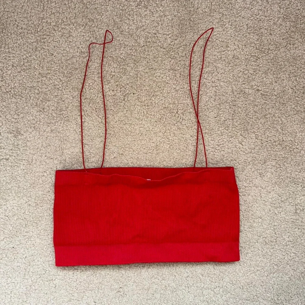 Urban Outfitters Women's Red Crop-top
